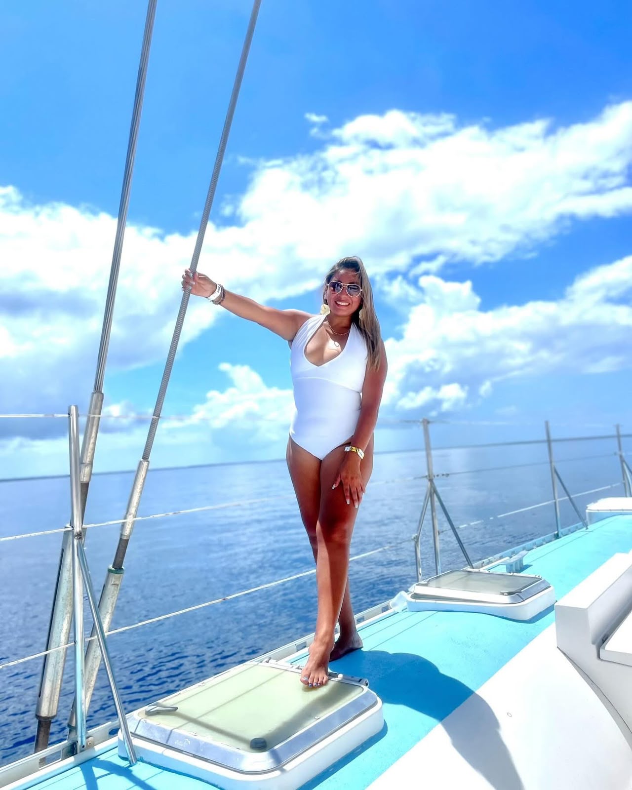 Alexandra Avilez en uno de sus viajes con Yanbal